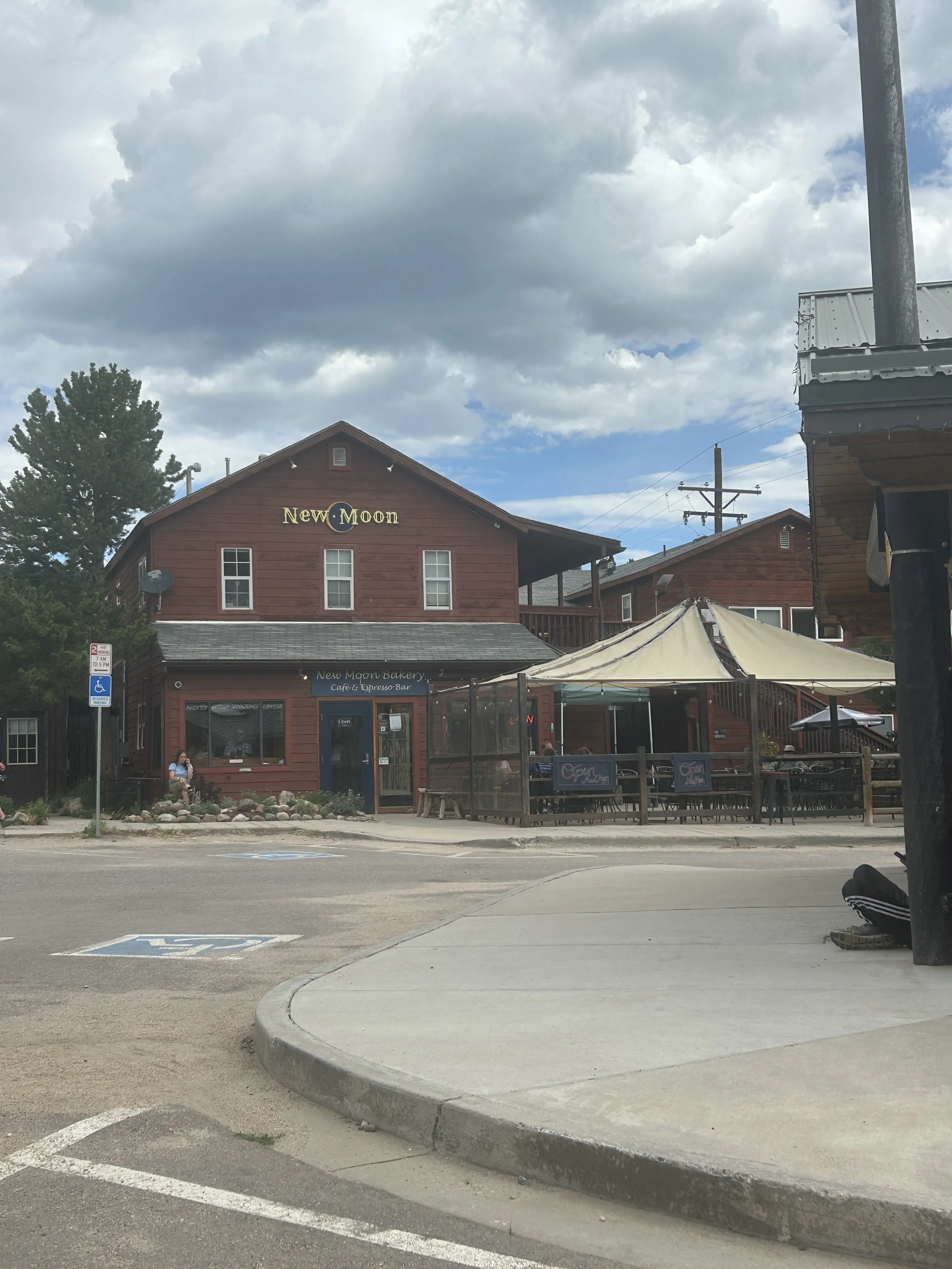 New Moon Bakery